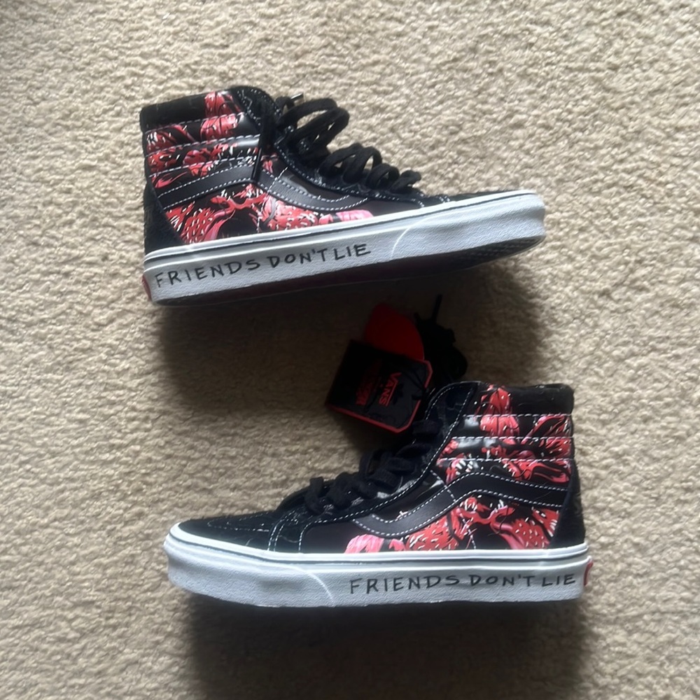 NWT NO LID Vans Sk8-hi reissue “upside down” stranger things collab. M6.5/W8